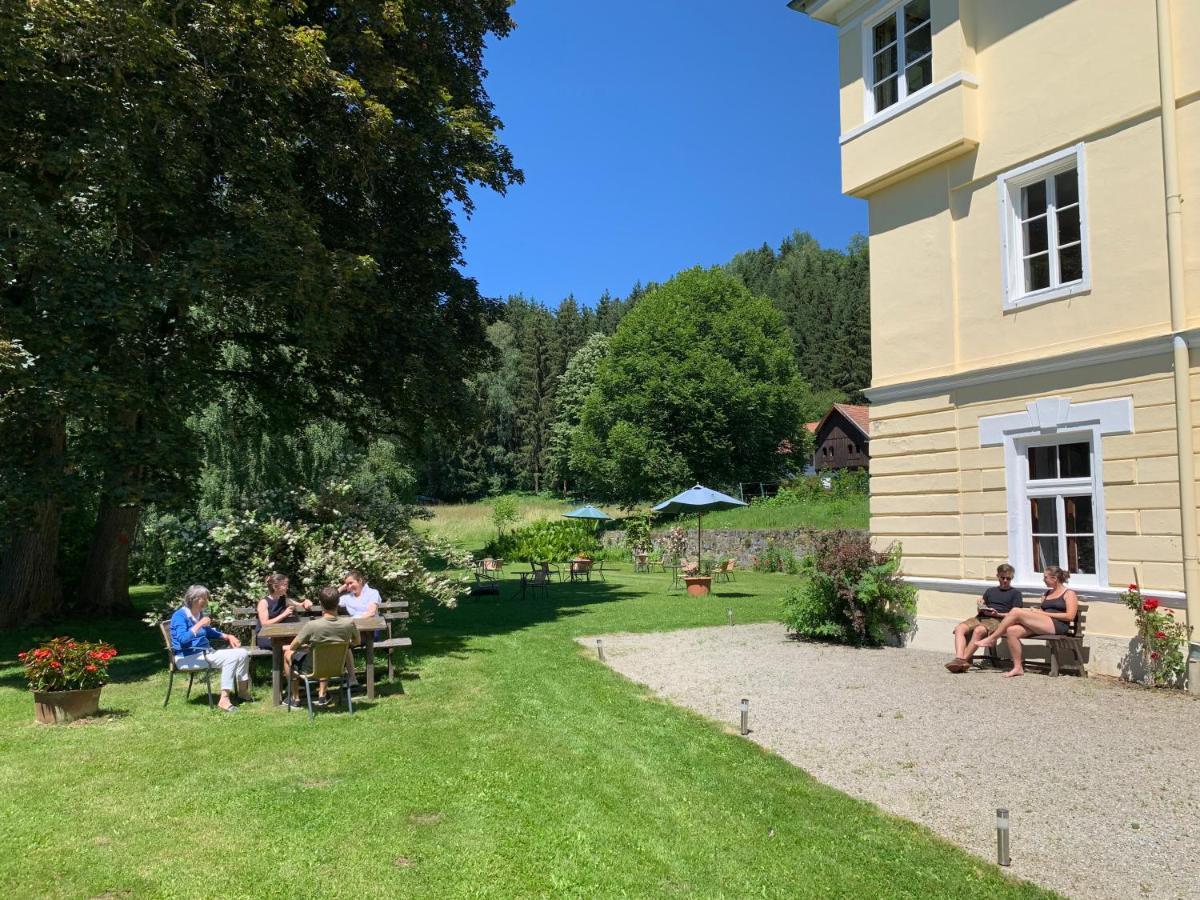Hotel Landsitz Pichlschloss Neumarkt in Steiermark Экстерьер фото